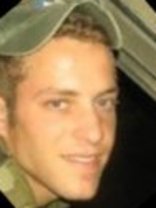 Person who looks like Simon Rex