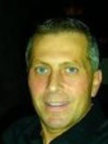 Person who looks like Paul Reiser