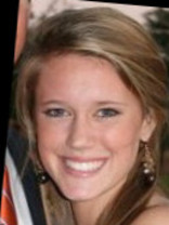 Person who looks like Hilary Duff