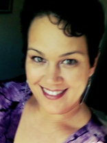 Person who looks like Jennifer Tilly