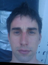 Person who looks like David Schwimmer