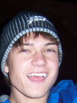 Person who looks like Jesse McCartney