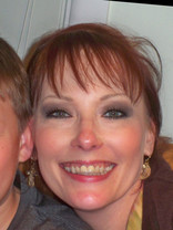 Person who looks like Susan Lucci