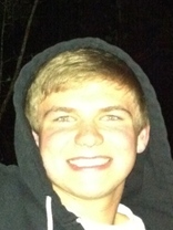 Person who looks like Jesse McCartney