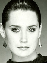 Person who looks like Jennifer Connelly