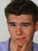 Person who looks like Kyle Chandler