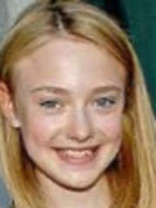 Person who looks like Dakota Fanning