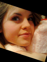 Person who looks like Taylor Swift