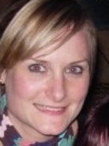 Person who looks like Nicholle Tom