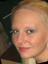 Person who looks like Hope Davis