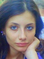 Person who looks like Natalie Imbruglia