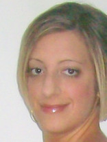 Person who looks like Tori Spelling