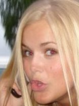 Person who looks like Anna Nicole Smith