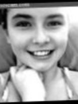 Person who looks like Mía Maestro