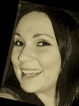 Person who looks like Leslie Bibb