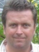 Person who looks like Jeff Daniels