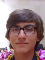 Person who looks like Simon Baker