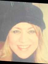 Person who looks like Kelly Clarkson