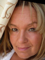 Person who looks like Samantha Mathis