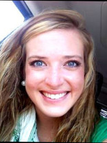 Person who looks like Christine Lakin