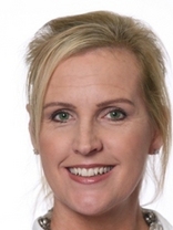 Person who looks like Maeve Quinlan