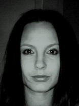 Person who looks like Sarah Carter