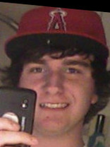 Person who looks like Josh Hutcherson