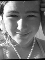 Person who looks like Kathryn Hahn