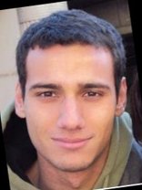 Person who looks like Robert Luketic