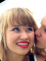 Person who looks like Arielle Kebbel