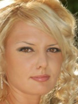 Person who looks like Maggie Grace