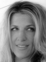 Person who looks like Daryl Hannah