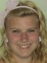 Person who looks like Nicholle Tom