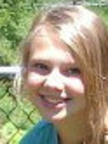 Person who looks like Laura Prepon