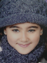 Person who looks like Taylor Dooley