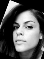 Person who looks like Eva Mendes