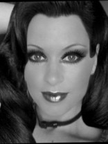 Person who looks like Kim Kardashian