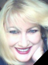 Person who looks like Kathryn Hahn