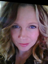 Person who looks like Teri Polo