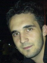 Person who looks like Bryan Greenberg