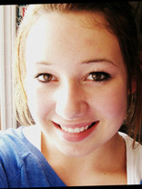 Person who looks like Emily Osment