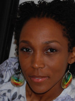 Person who looks like Jada Pinkett Smith