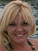 Person who looks like Cheryl Tiegs