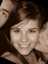 Person who looks like Sophia Bush