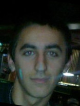 Person who looks like Bobby Cannavale