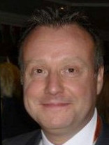 Person who looks like Michael Douglas