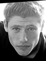 Person who looks like Ian Ziering