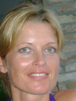 Person who looks like Eva Herzigova