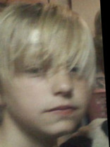 Person who looks like Cole & Dylan Sprouse