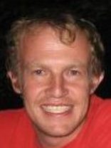 Person who looks like Simon Baker